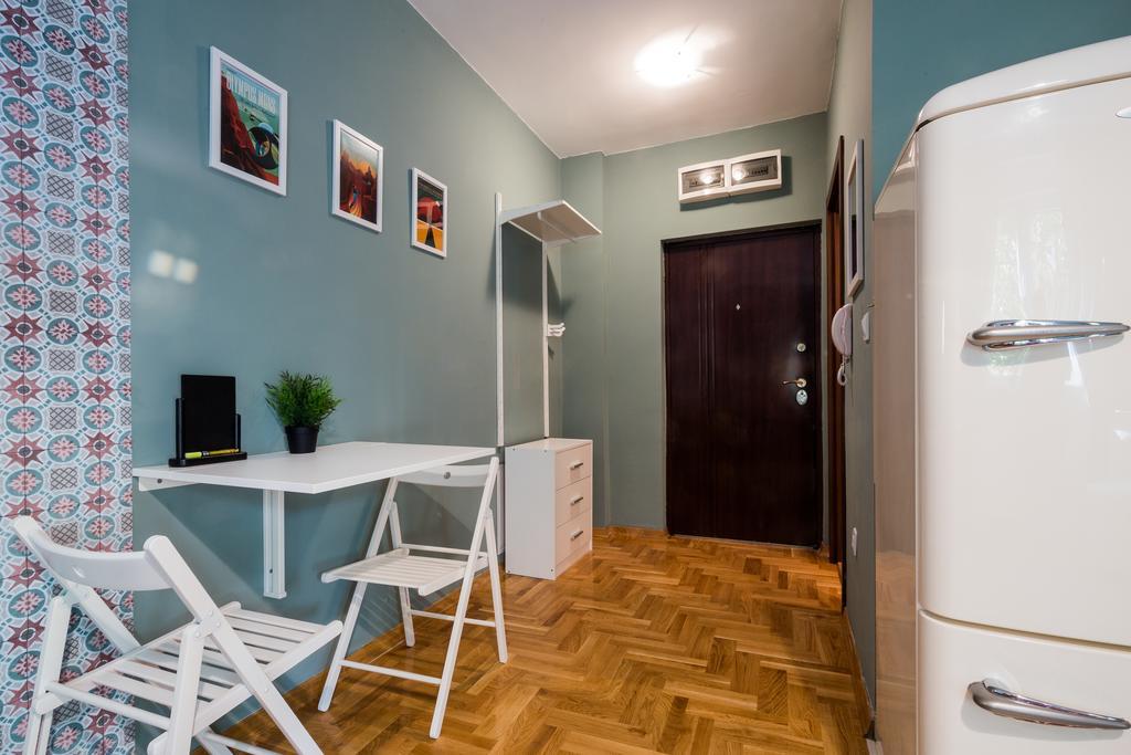 ! Promo! Central Evergreen Studio - Free Public Parking-Fast Wi-Fi Újvidék Kültér fotó